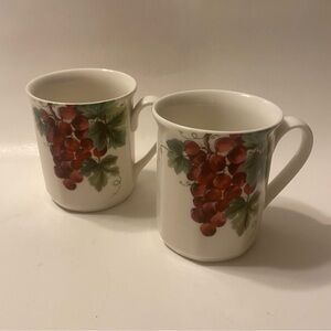 Royal Doulton Vintage Grapes Everyday Mugs Cups
Set of Two 1994